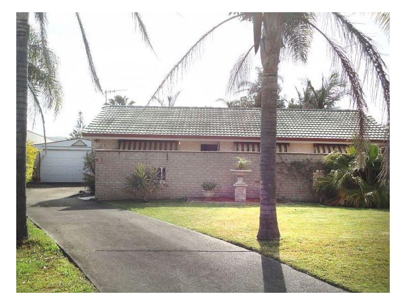 3 Shelly Close, Wallabi Point NSW 2430