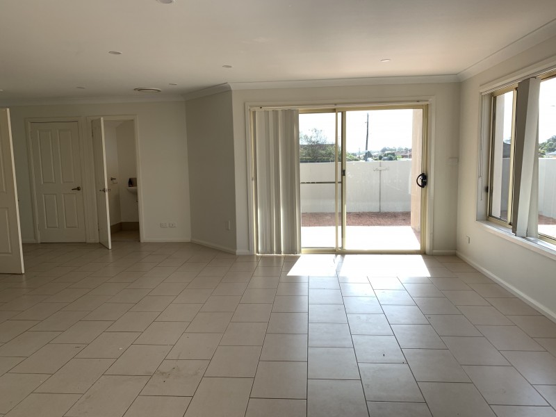 1/2 Mistral Place, Old Bar NSW 2430