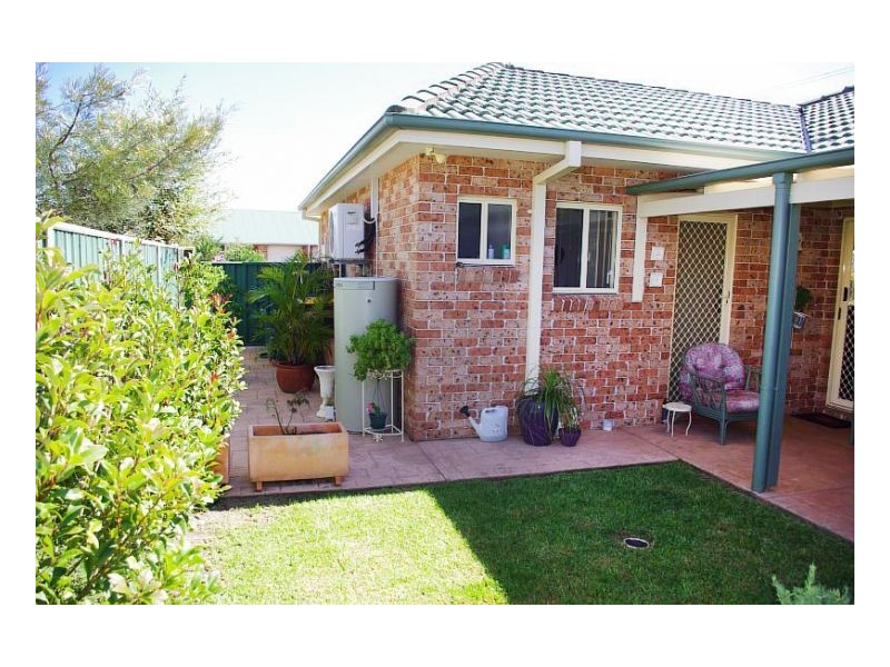 1 Berber Road, Old Bar NSW 2430