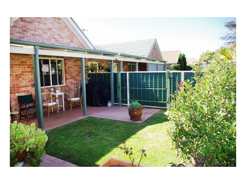 1 Berber Road, Old Bar NSW 2430