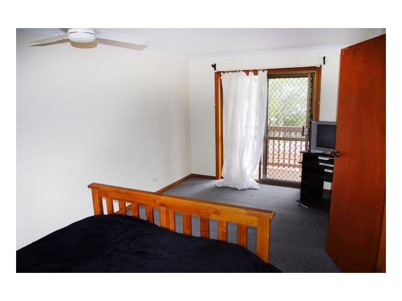 38 Old Bar Road, Old Bar NSW 2430