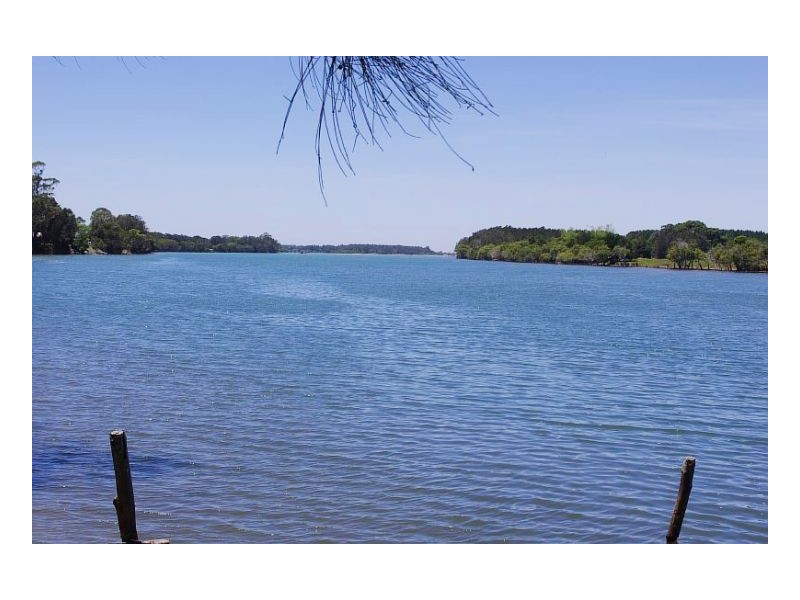 25 Thomas Lane, Oxley Island NSW 2430