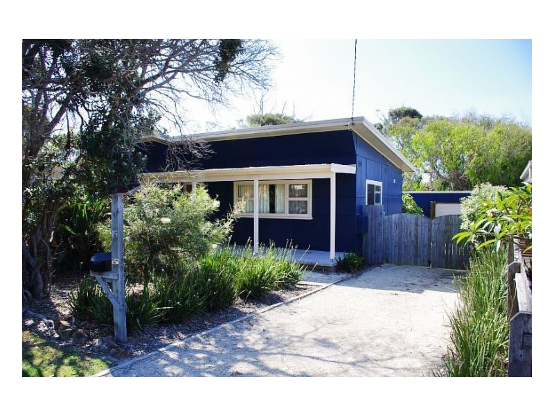 15 Hall Street, Old Bar NSW 2430