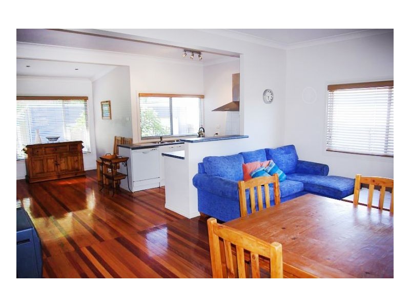 15 Hall Street, Old Bar NSW 2430