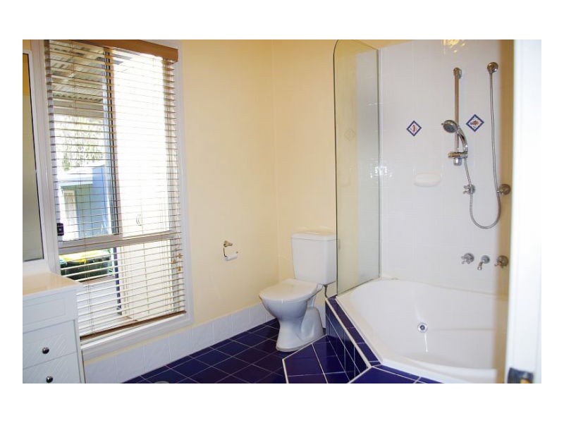 15 Hall Street, Old Bar NSW 2430