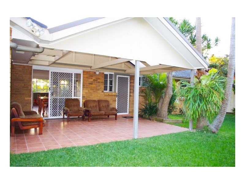 22 Molong Road, Old Bar NSW 2430
