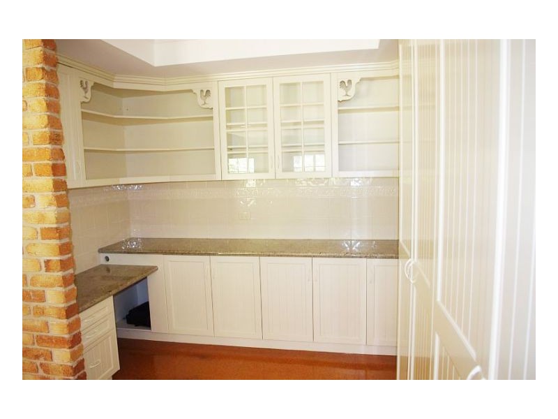 20 Kolinda Drive, Old Bar NSW 2430