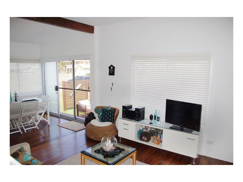 5 Pacific Street, Wallabi Point NSW 2430