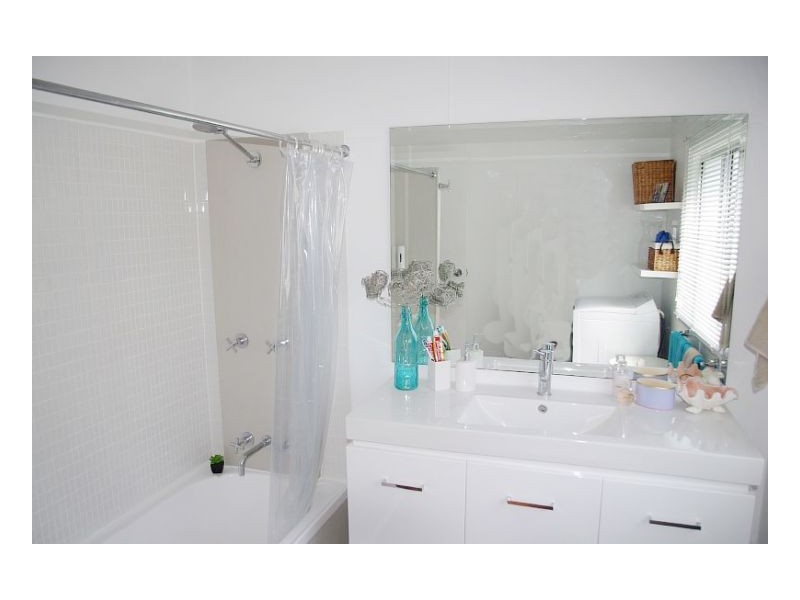 5 Pacific Street, Wallabi Point NSW 2430