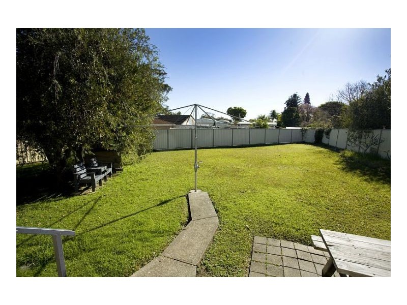 23 Bryan Street, Old Bar NSW 2430