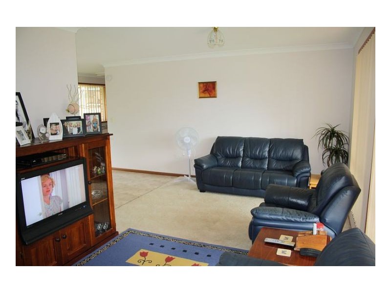 4a Gannet Crescent, Old Bar NSW 2430