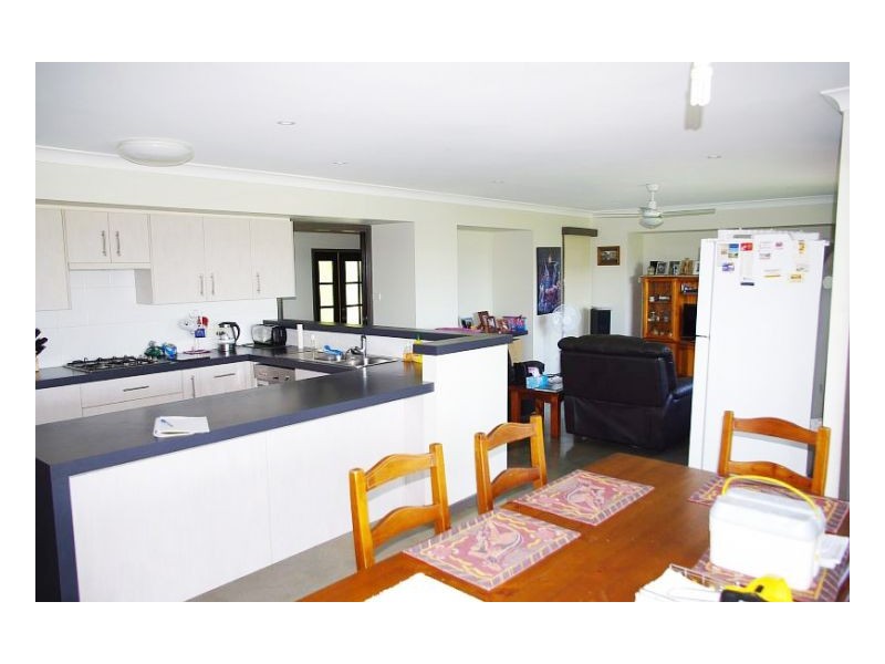 3 Marlin Court, Old Bar NSW 2430
