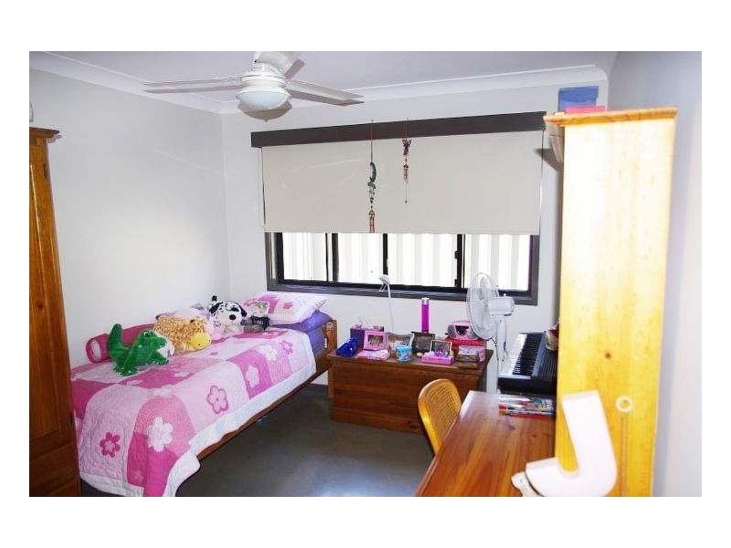 3 Marlin Court, Old Bar NSW 2430