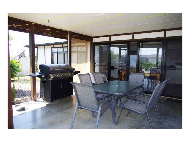 3 Marlin Court, Old Bar NSW 2430