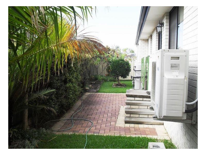 2/15 Mistral Place, Old Bar NSW 2430