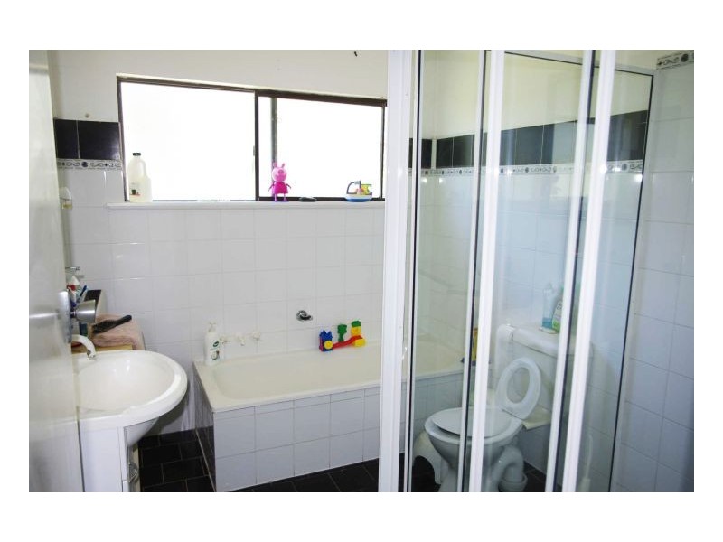 20 Broadoaks Road, Old Bar NSW 2430