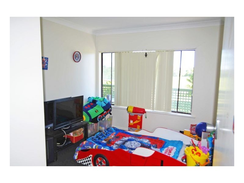 20 Broadoaks Road, Old Bar NSW 2430