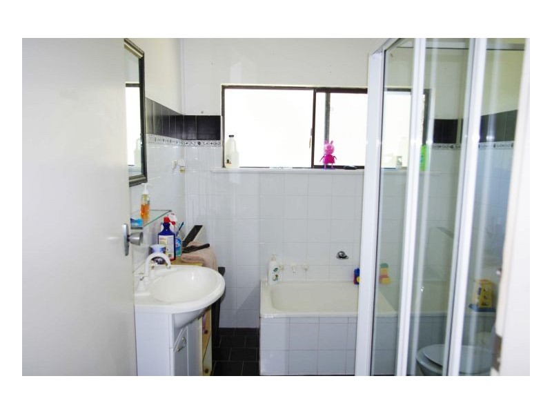 20 Broadoaks Road, Old Bar NSW 2430