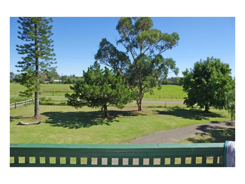 20 Broadoaks Road, Old Bar NSW 2430