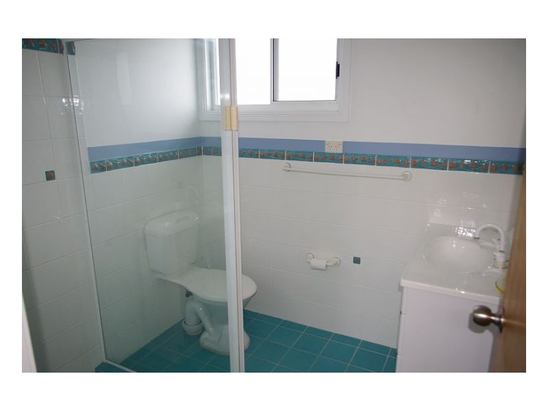 3/2 Connell Street, Old Bar NSW 2430