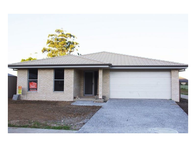 54 Albatross Way, Old Bar NSW 2430