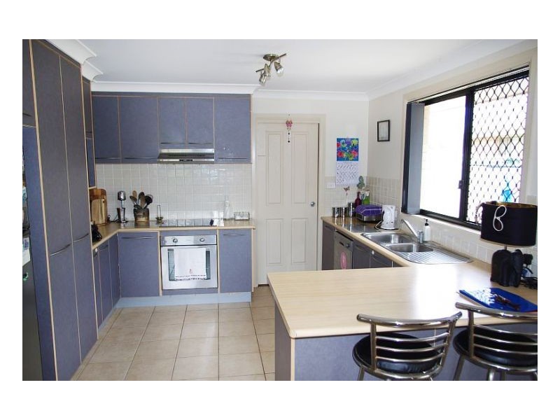 2/13 Albatross Way, Old Bar NSW 2430