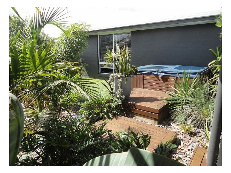16 Shantull Drive, Wallabi Point NSW 2430