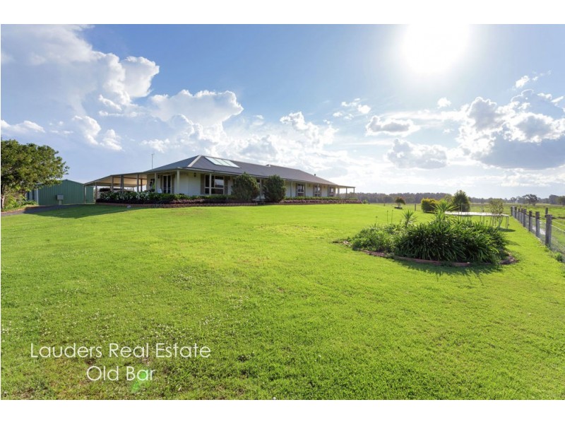 700 Manning Point Road, Oxley Island NSW 2430