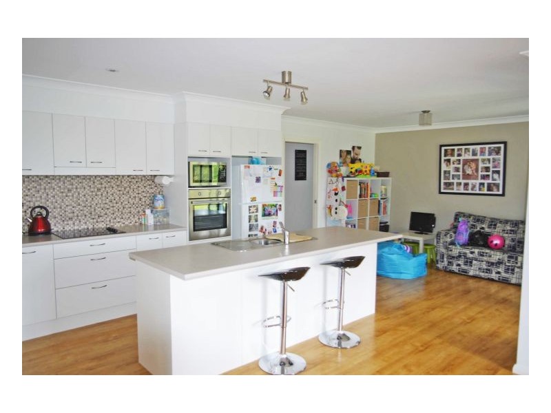 14 Mackerel Way, Old Bar NSW 2430