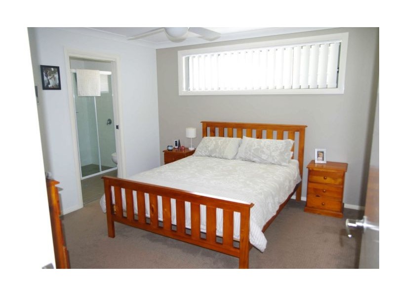 14 Mackerel Way, Old Bar NSW 2430