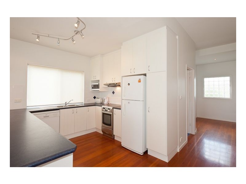 10 Lewis Street, Old Bar NSW 2430