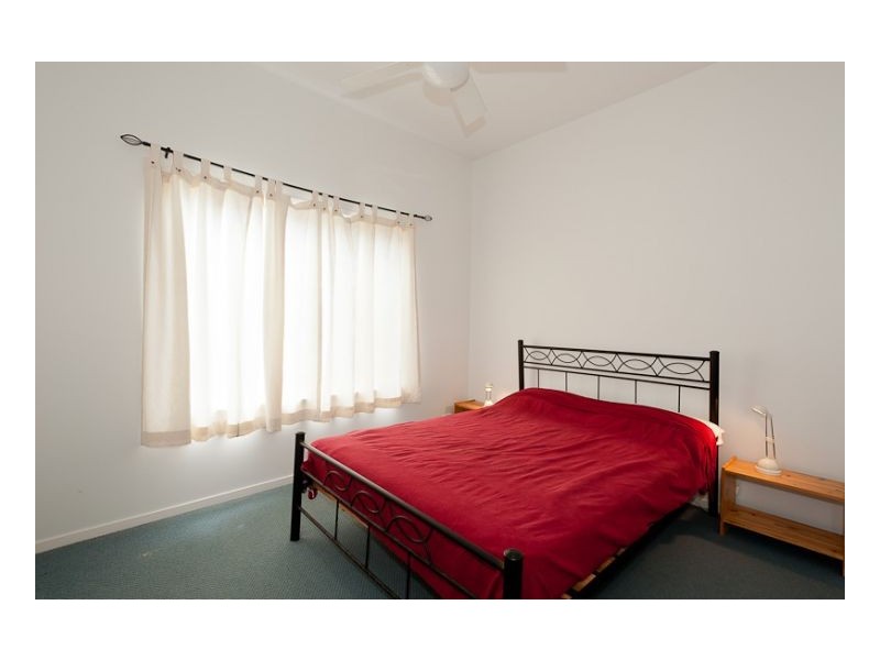 10 Lewis Street, Old Bar NSW 2430