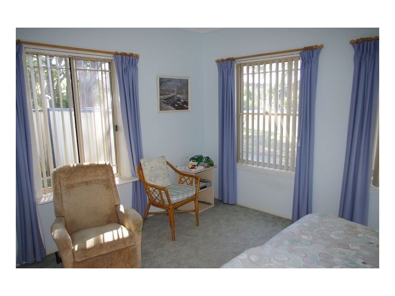 17 Berber Road, Old Bar NSW 2430