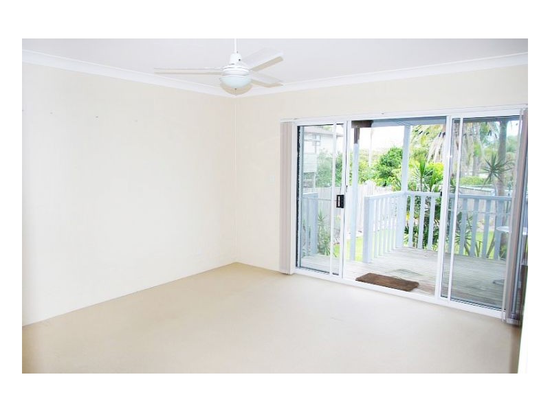 3/2 Connell Street, Old Bar NSW 2430