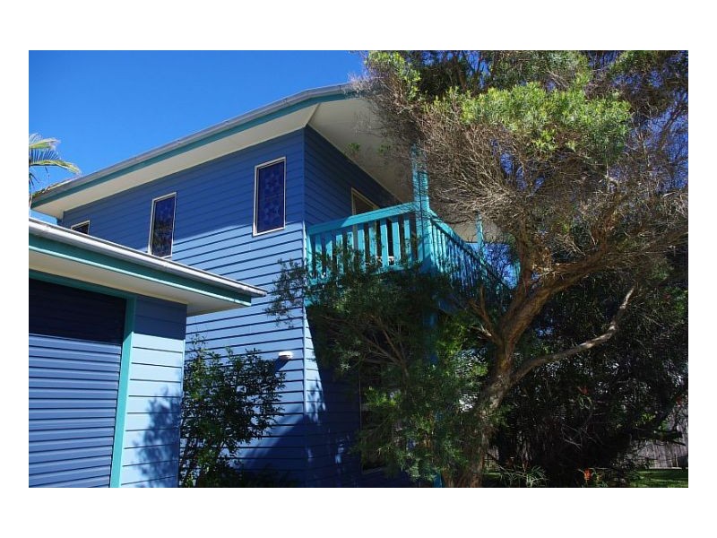 8 Pacific Street, Wallabi Point NSW 2430