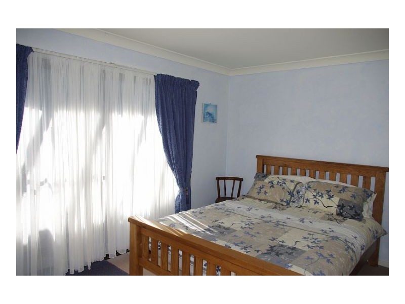 8 Pacific Street, Wallabi Point NSW 2430