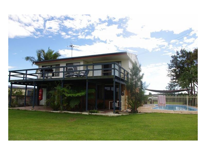 317 Manning Point Road, Oxley Island NSW 2430