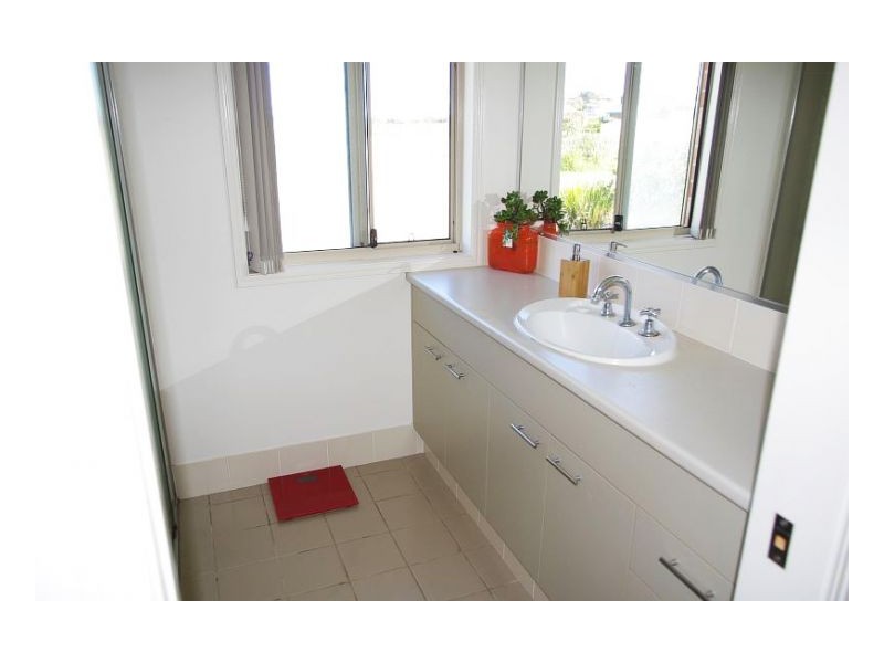 12 Shantull Drive, Wallabi Point NSW 2430