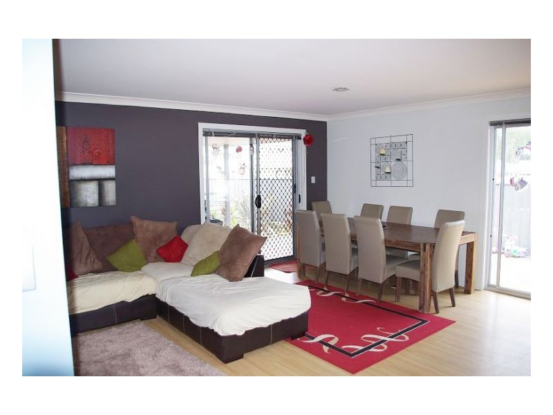 38 Ivy Crescent, Old Bar NSW 2430