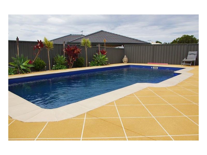 38 Ivy Crescent, Old Bar NSW 2430