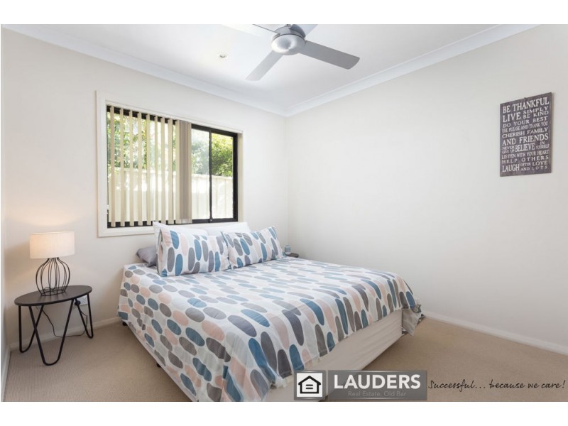 12 Ivy Crescent, Old Bar NSW 2430