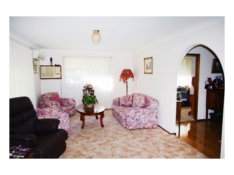 5 Kolinda Drive, Old Bar NSW 2430