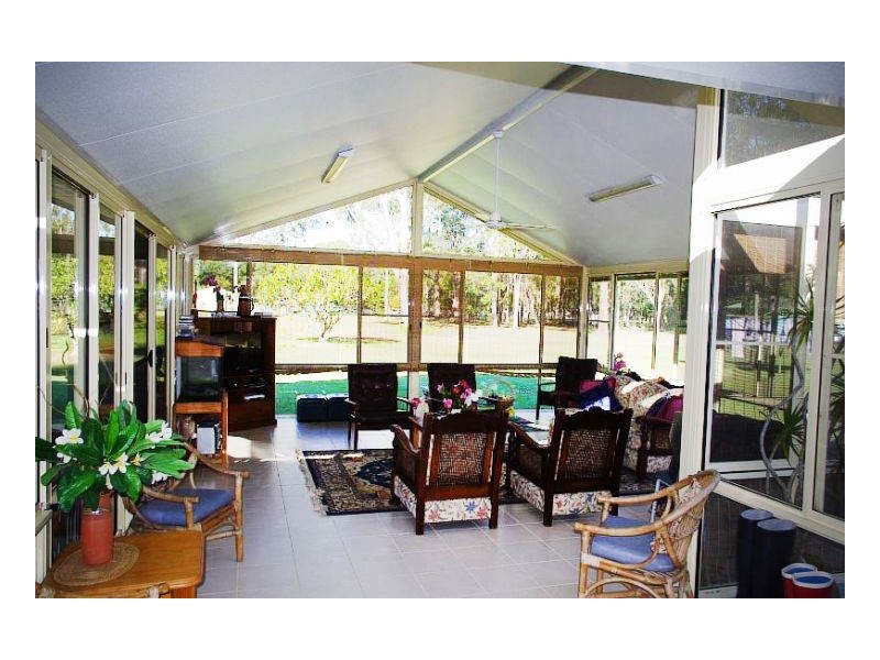 5 Kolinda Drive, Old Bar NSW 2430