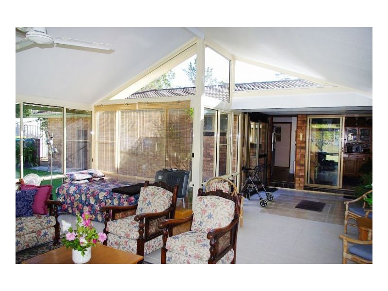 5 Kolinda Drive, Old Bar NSW 2430