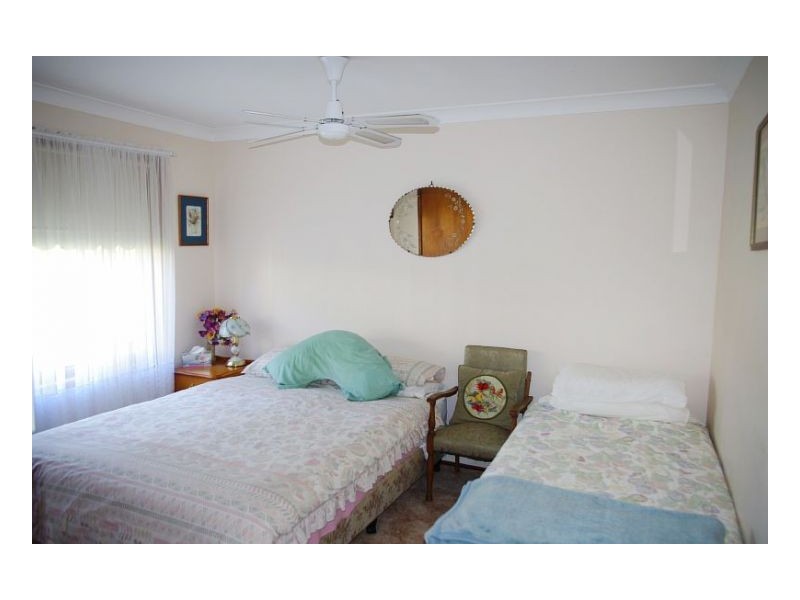 5 Kolinda Drive, Old Bar NSW 2430