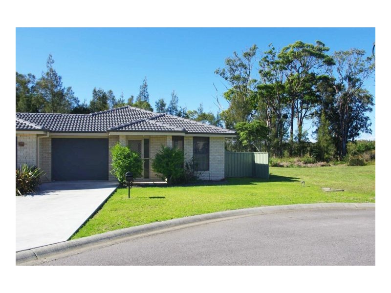 2a Eagle Close, Old Bar NSW 2430