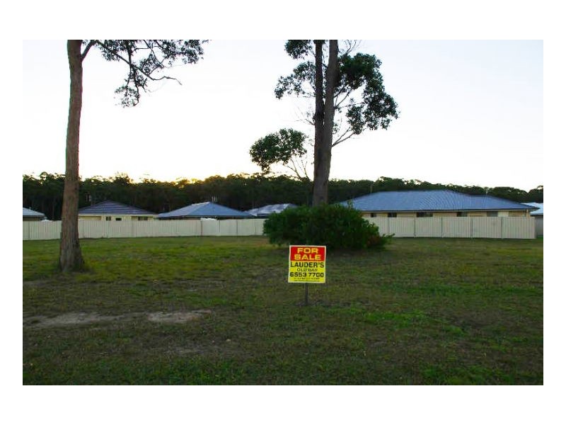 32 Bluehaven Drive, Old Bar NSW 2430