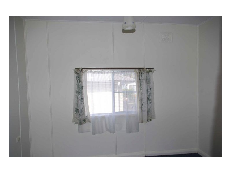 77 Old Bar Road, Old Bar NSW 2430