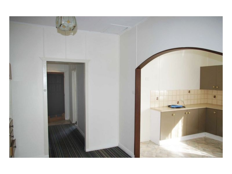 77 Old Bar Road, Old Bar NSW 2430