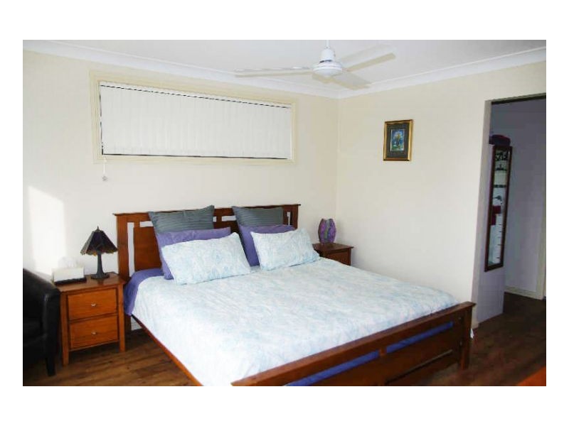 15 Rosier Place, Old Bar NSW 2430